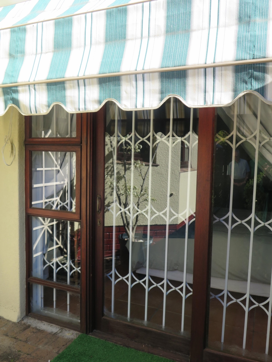 To Let 1 Bedroom Property for Rent in Mowbray Western Cape